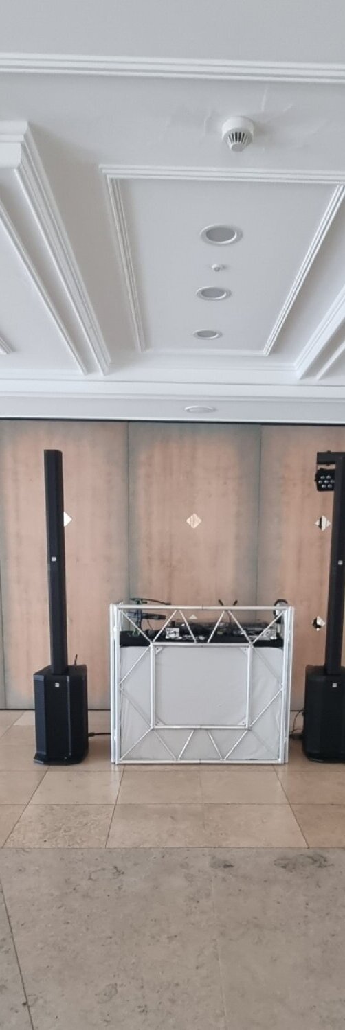 Hochzeit DJ Augsburg im Hotel Schwarzer Reiter in Horgau DJ Setup für Hochzeit in Augsburg von DJ Blacksmith